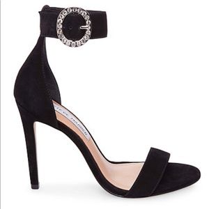 NWB Steve Madden heels. Size is 5.5